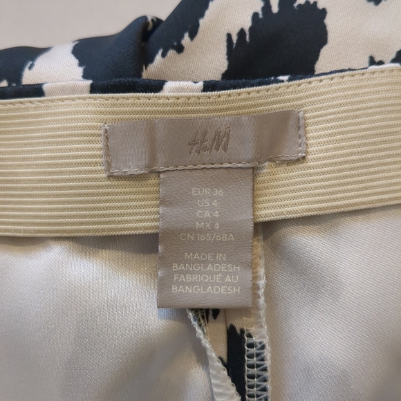 H&M Women's Leopard Print White And Black Pants Size 4 - Picture 4 of 8